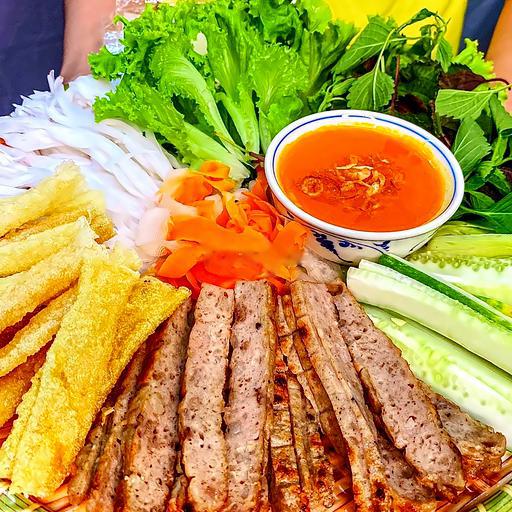 2-suat-nem-nuong-nha-trang