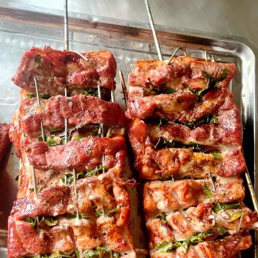 heo-ba-roi-moc-mat-1-2-kg