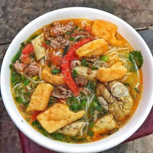 bun-rieu-bo-au-trung-vit-lon