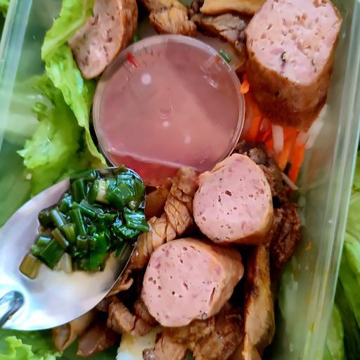 bun-thit-nuong-nem-nuong