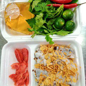 banh-cuon-nong-lap-xuong-ruoc-heo