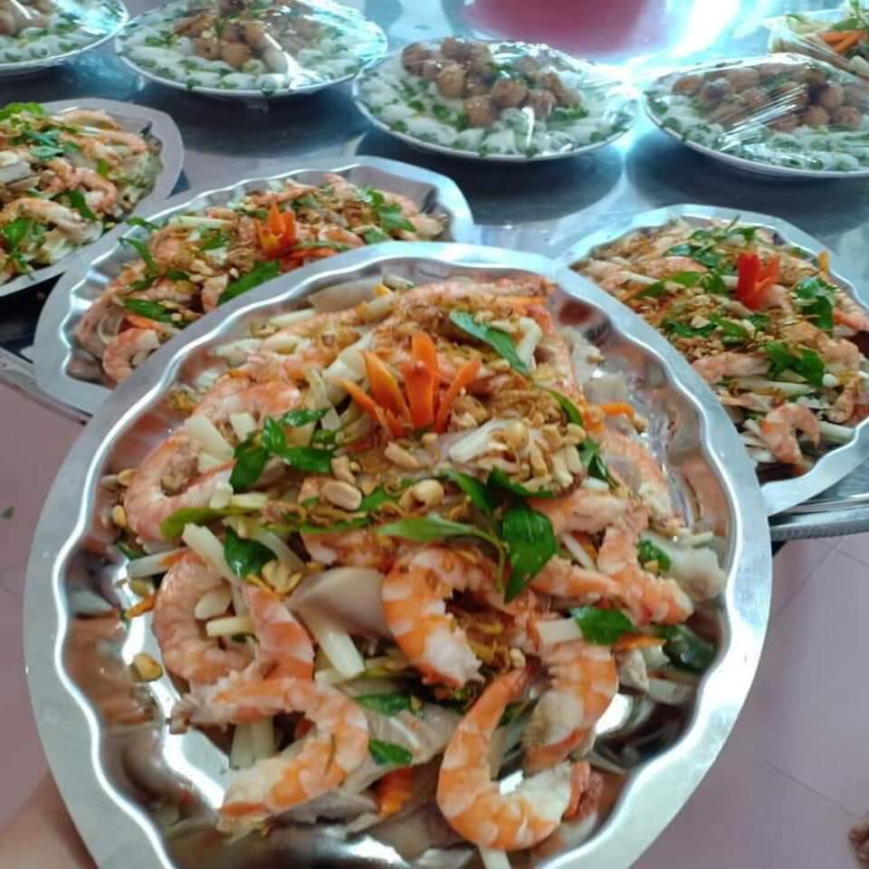 goi-ngo-sen-tom-thit