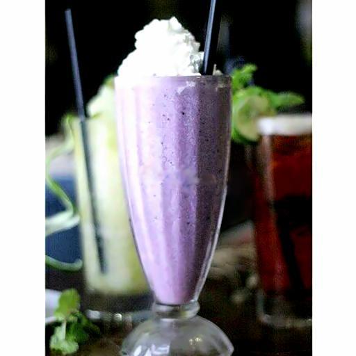 sinh-to-viet-quat-kem-tuoi