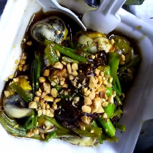 trung-cut-lon-xao-me-xao-bo-xao-nuoc-mam