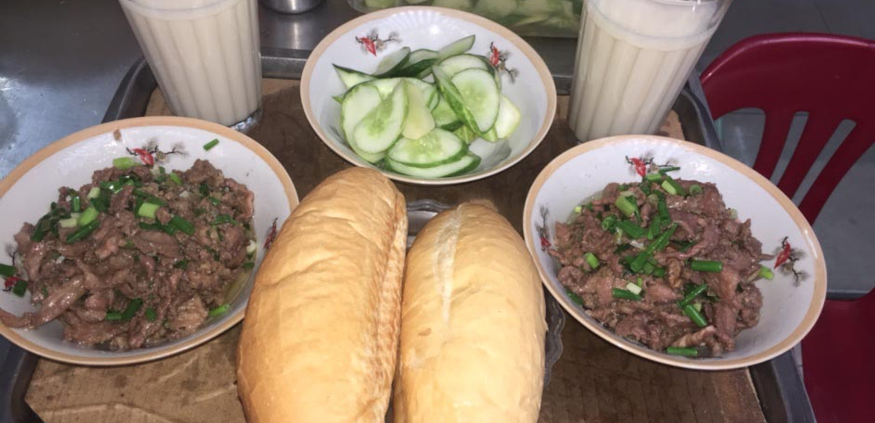 banh-mi-bo-xao-linh-thuy