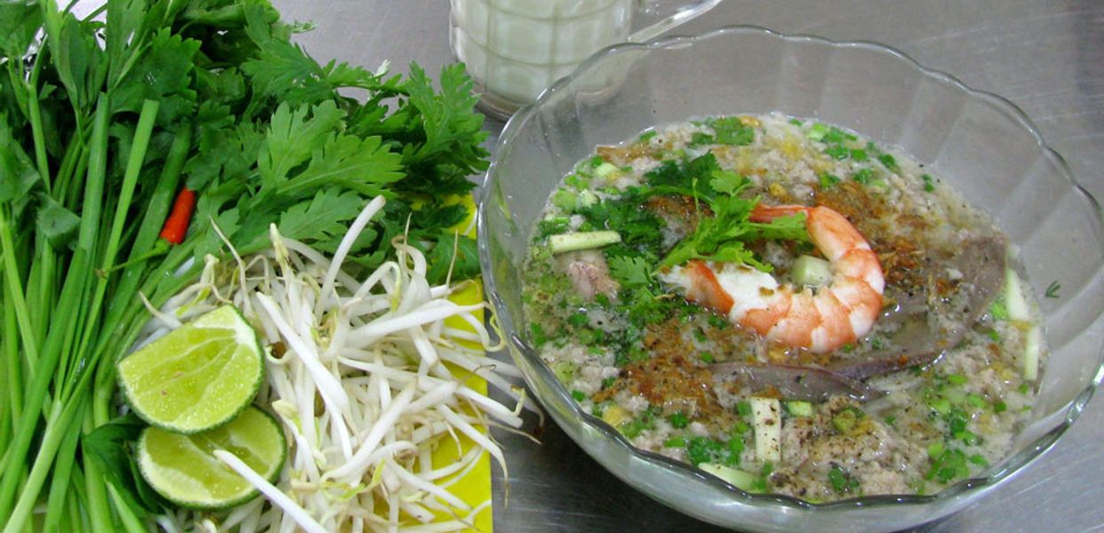 lien-hua-hu-tieu-nam-vang-da-nam