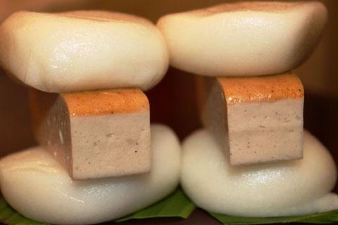 banh-day-kep-cha-que