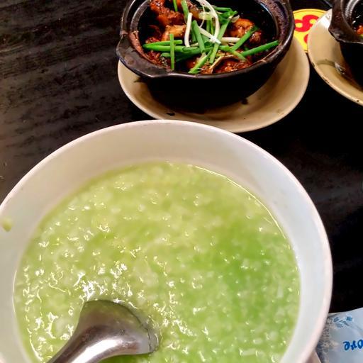 chao-huong-la-dua-ech-sigapore-con