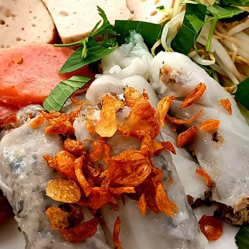 banh-cuon-nong