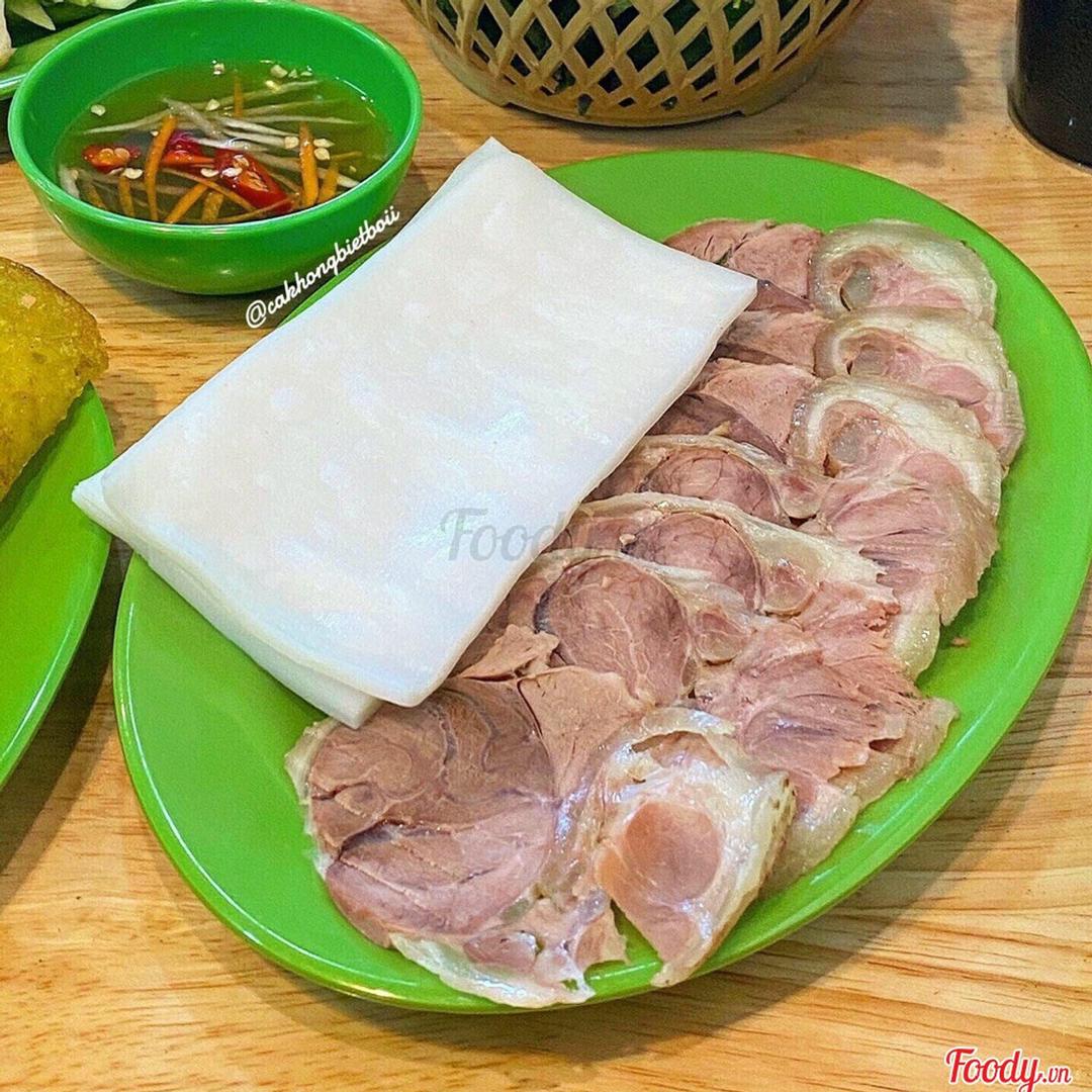 banh-trang-cuon-thit-heo-luoc