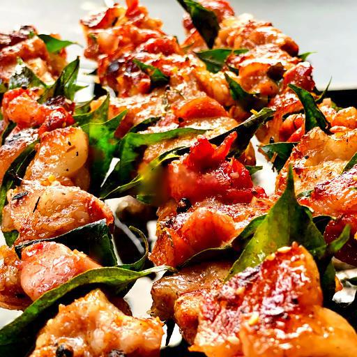 3-xien-thit-nuong-la-moc-mat