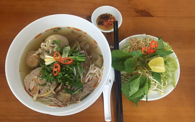 Quán-Hiền---Phở,-Bún-Bò-Huế-&-Bánh-Mì-Thịt-Nướng---Vũ-Tùng
