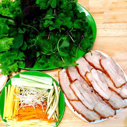 banh-trang-cuon-thit-heo-quay