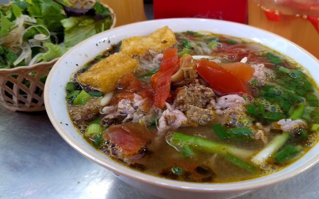 banh-canh-bot-gao-go-chung-cu-mieu-noi