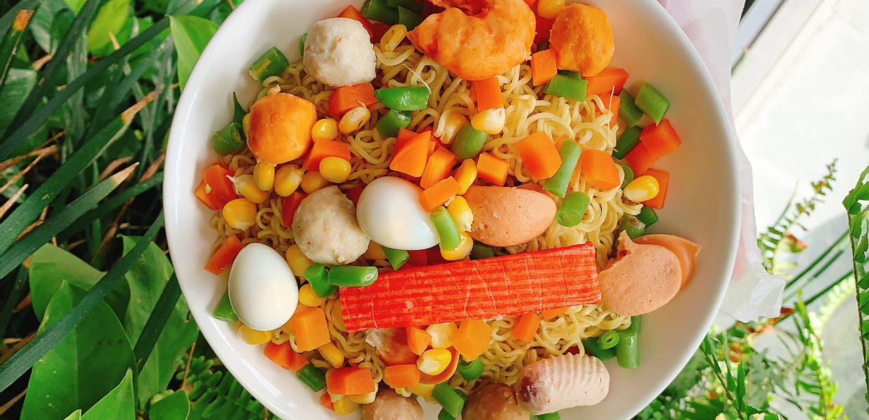 mi-pho-mi-tron-indomie-tran-van-ang