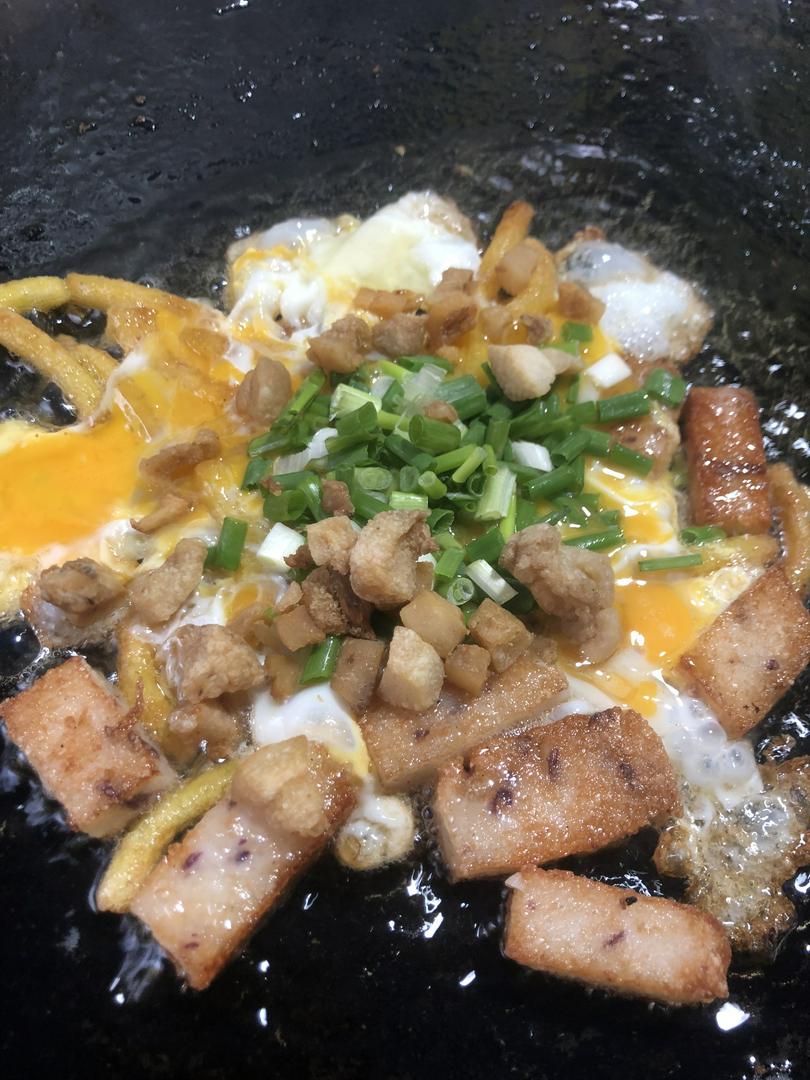 thap-cam-bot-mon-nui-chien-1trung-top-mo