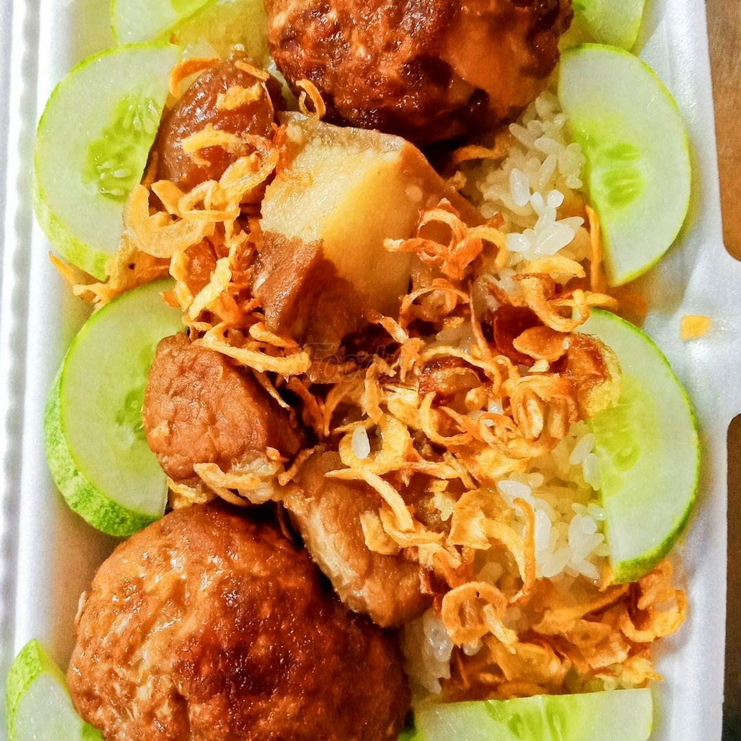 xoi-trung-thit-kho-tau