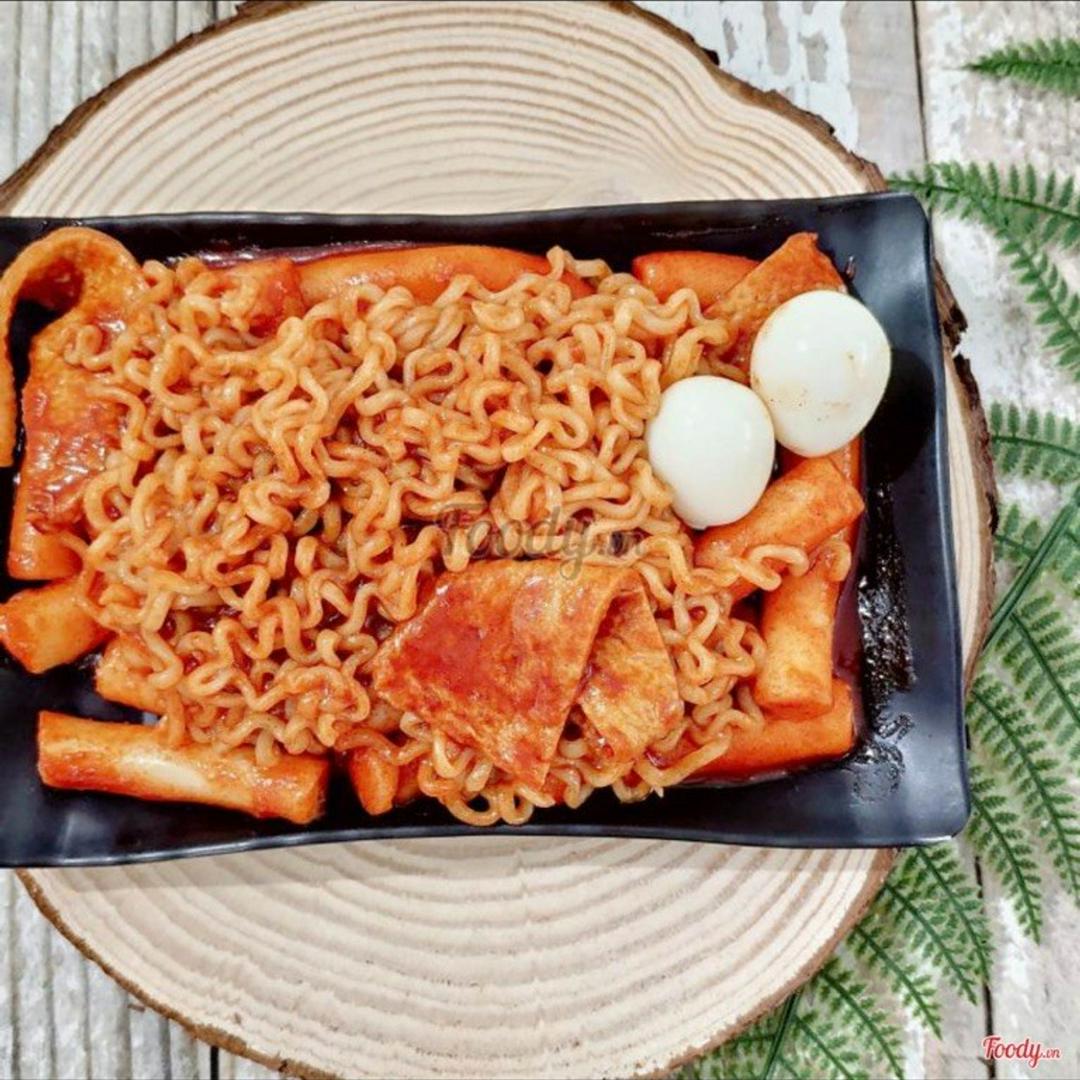 tokbokki-cay-co-mi-mi-tom-vn