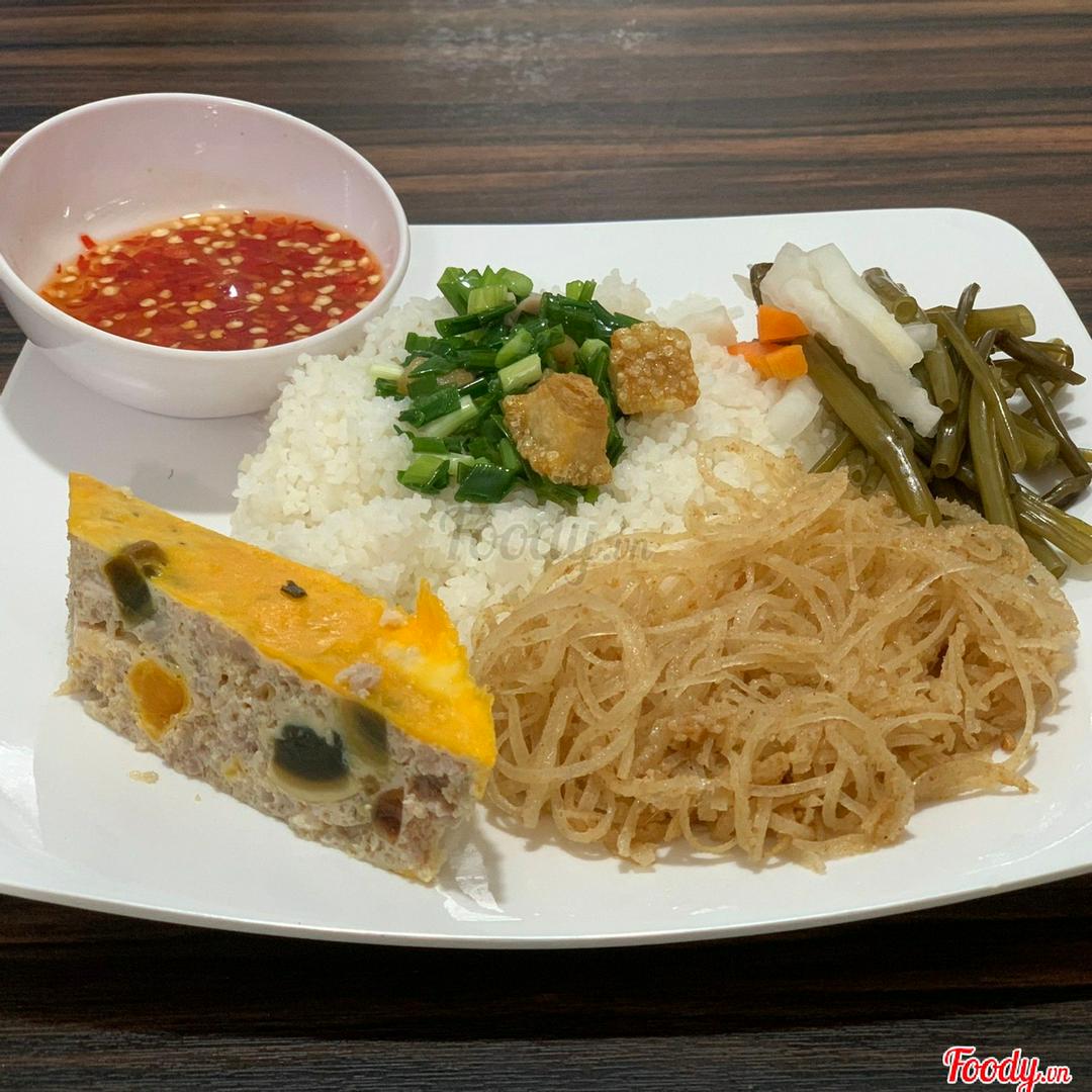 com-tam-bi-cha-3-mau