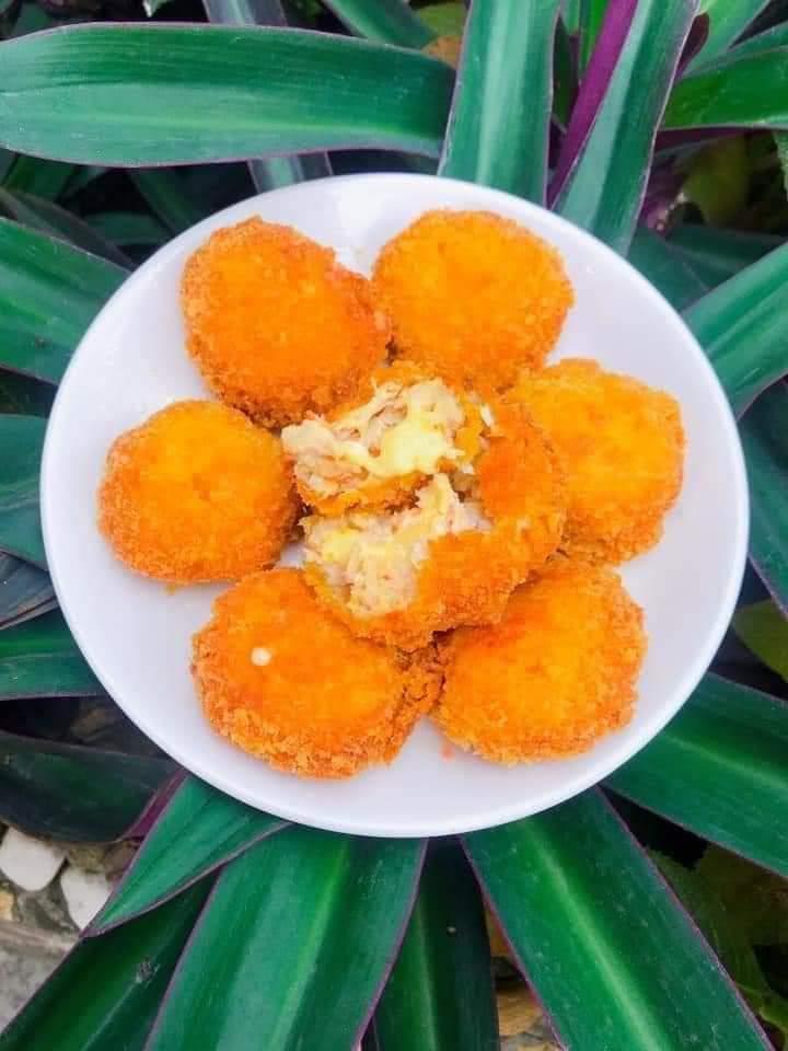 banh-ga-nhan-pho-mai-loai-ngon-3-cai