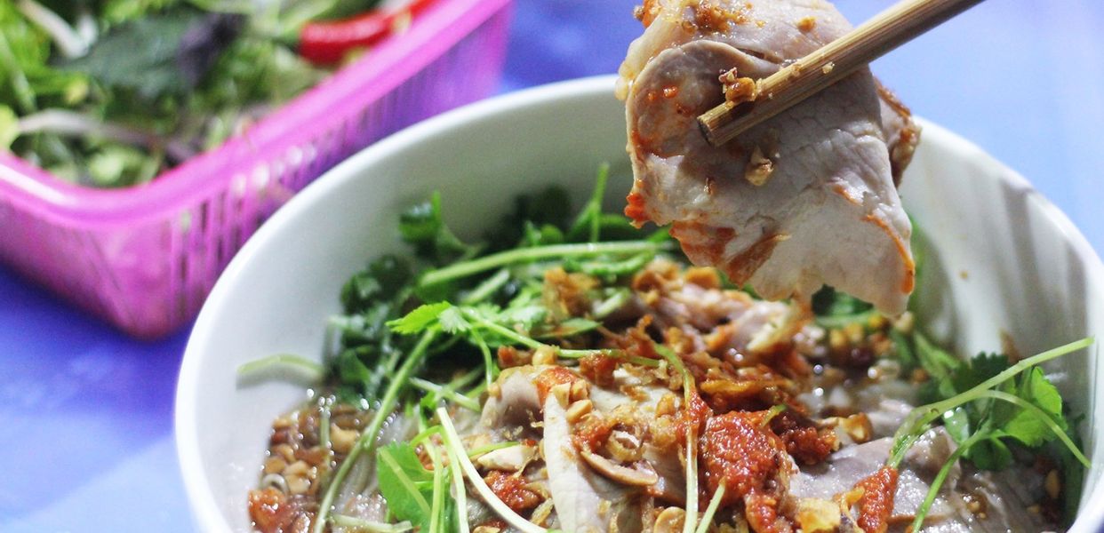 pho-hanh-pho-chan-pho-tron-bach-mai