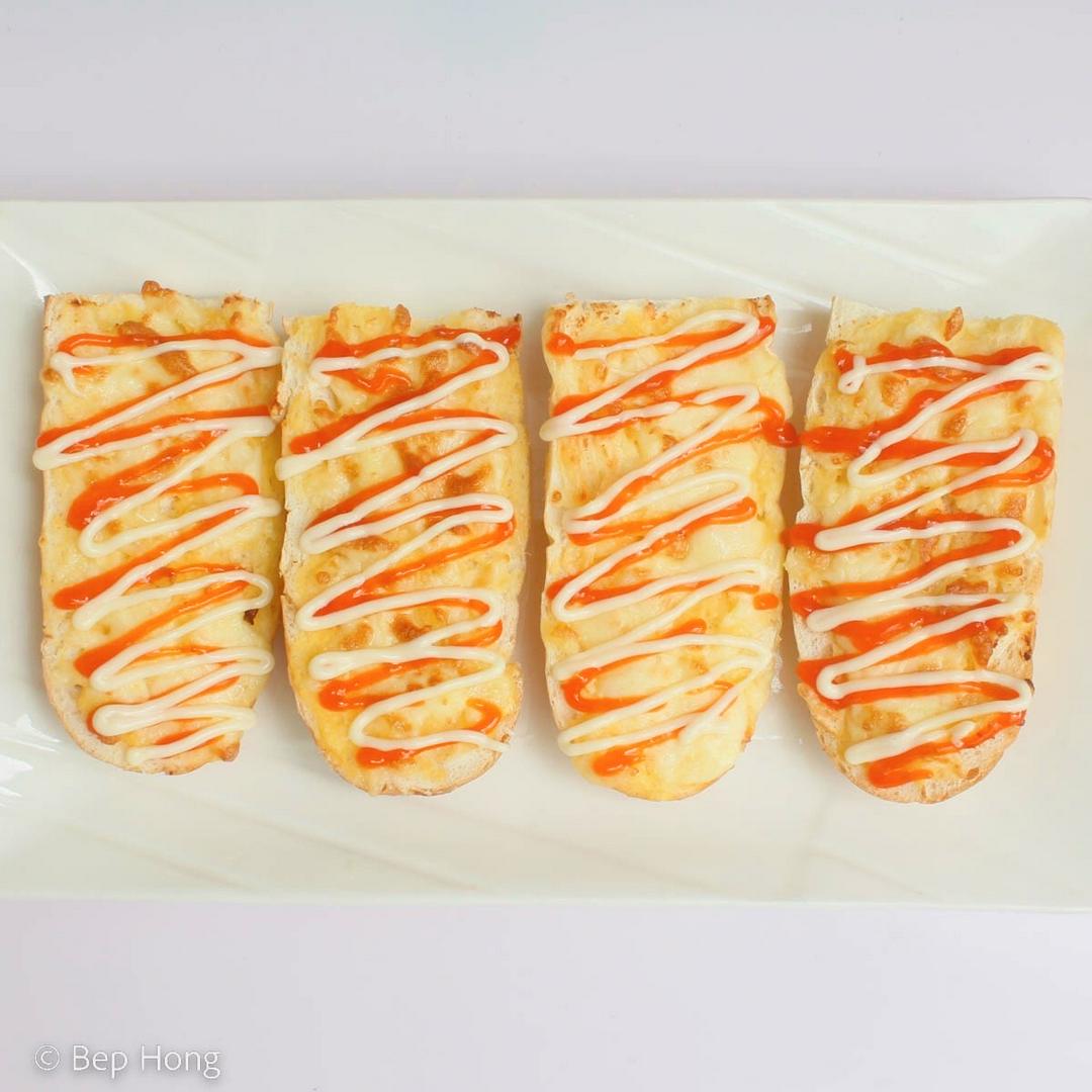 banh-mi-nuong-sot-bap-pho-mai