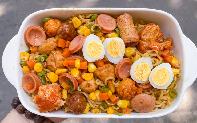 tiem-mi-nho-mi-tron-indomie-le-thanh-nghi