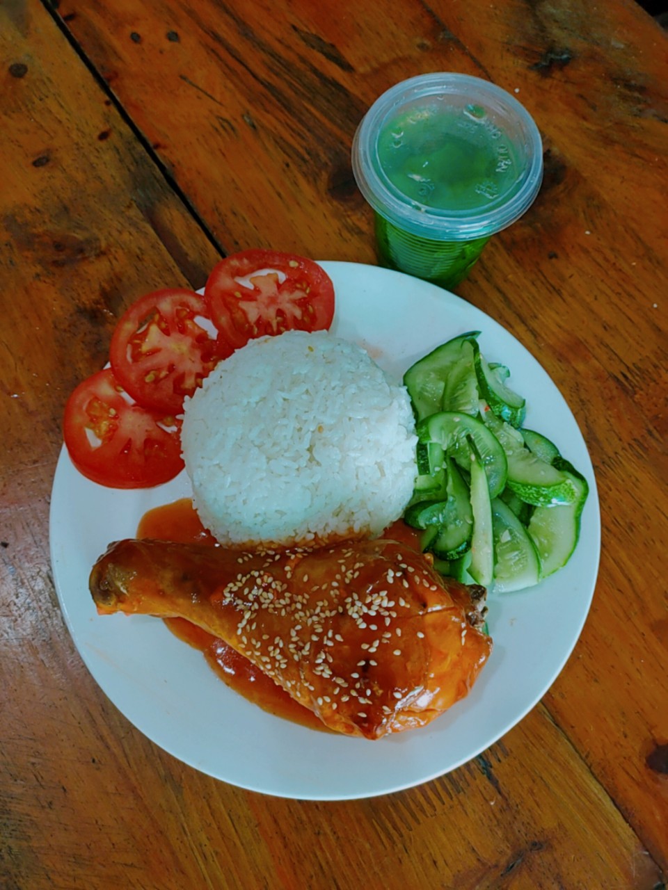 mo-khoet-quan-com-ga-sot-cay-han-quoc-tran-cung