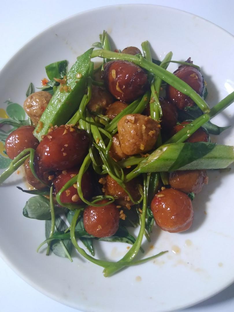 thap-cam-4-sot-mam-toi-9mon-moi-mon-2phan