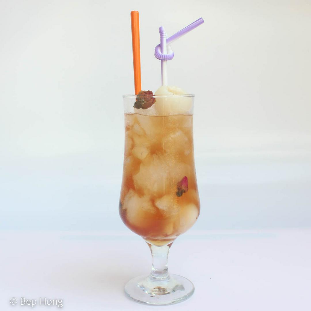 tra-hoa-hong-trai-vai