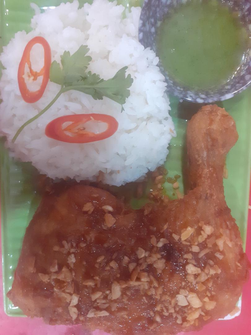 com-ui-ga-goc-4-mam-toi