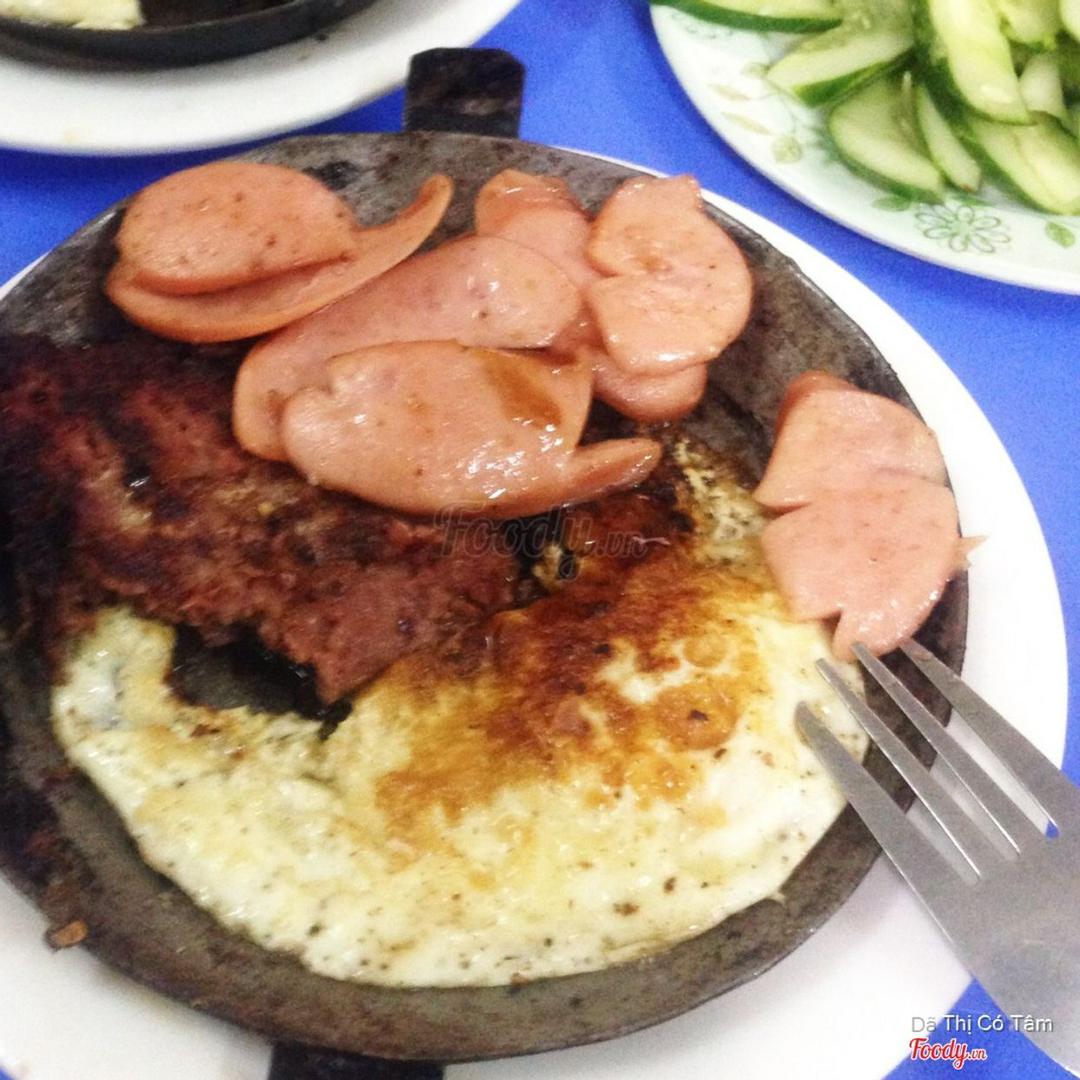 chao-pate-trung-xuc-xich-lap-suon