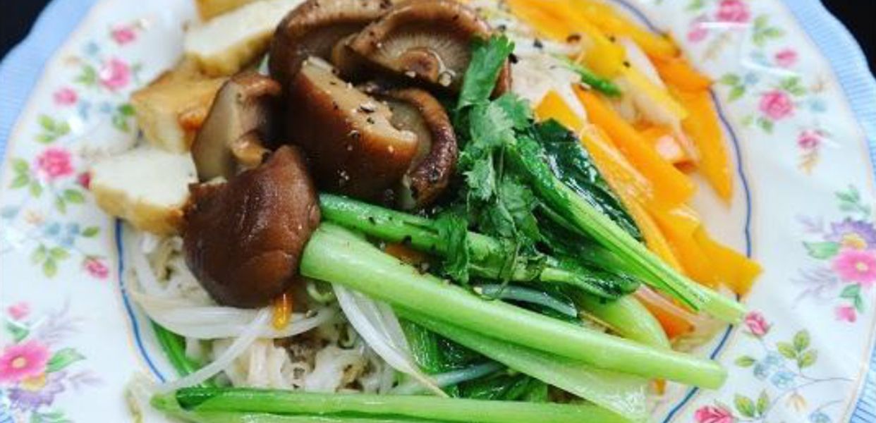 my-dung-hu-tieu-xao-chay-bach-ang