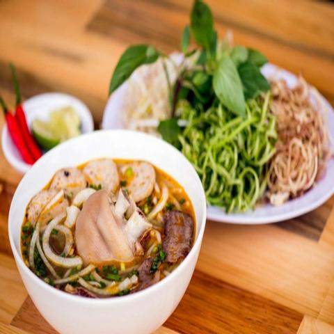 Hình ảnh O Hồng - Bún Bò Huế & Bún Mọc - Cách Mạng Tháng 8