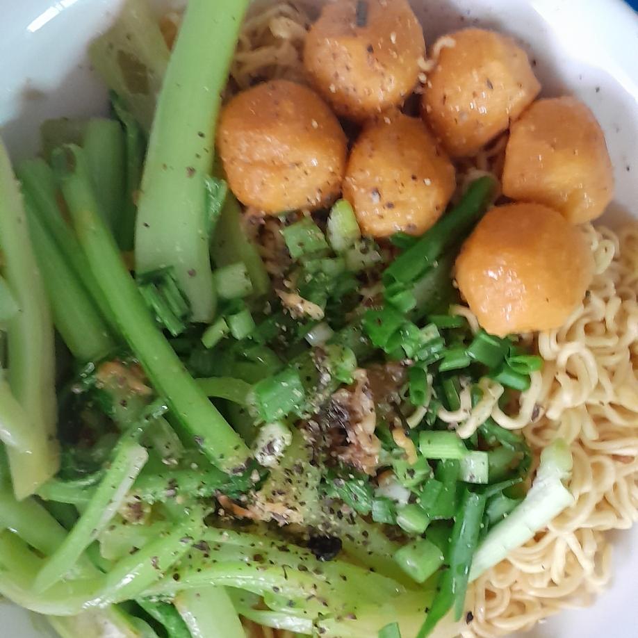 mi-goi-xao-ca-vien-chay