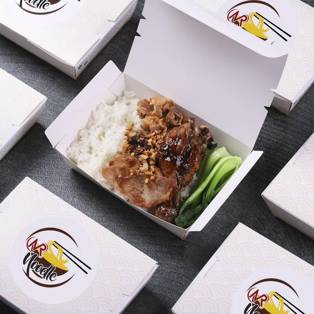 com-thap-cam-mr-noodle