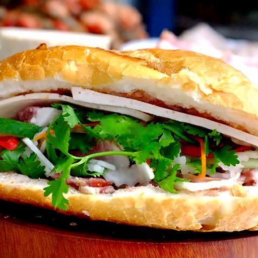 banh-mi-pate-cha-cha-bong