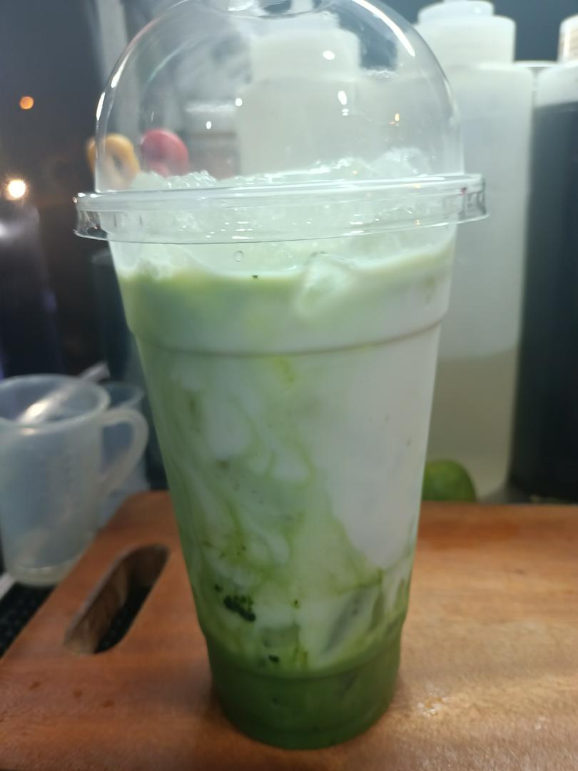 tra-sua-matcha-co-tran-chau-en