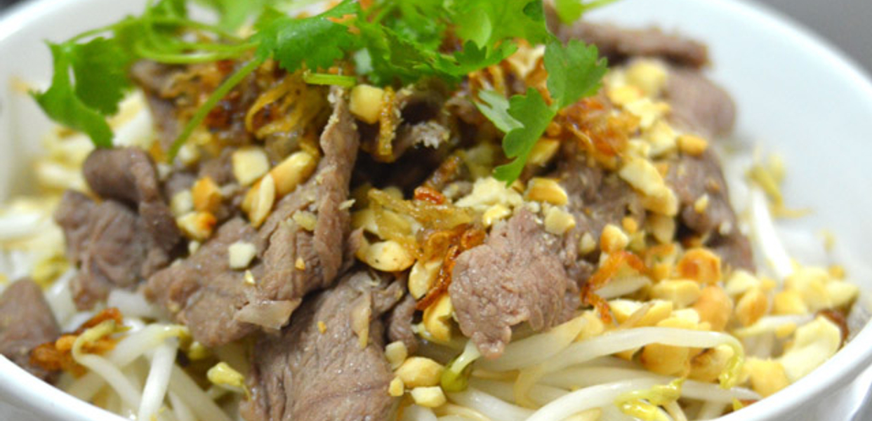Bún-Bò-Nam-Bộ-&-Bún-Chả---Hoàng-Ngọc-Phách