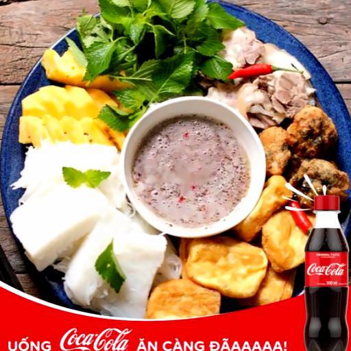 bun-au-suat-ac-biet-kem-coca