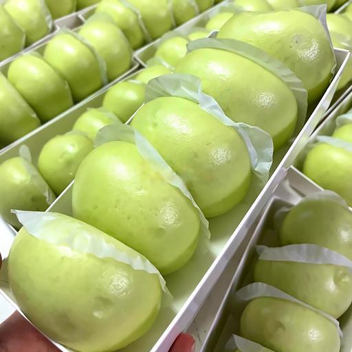 banh-bao-chay-la-dua