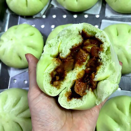 banh-bao-la-dua-nhan-xa-xiu-hk