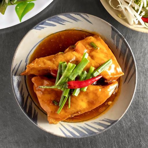 com-au-hu-nhoi-thit-sot-ca