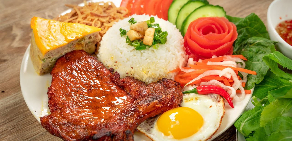 com-suon-singapore-ton-that-tung