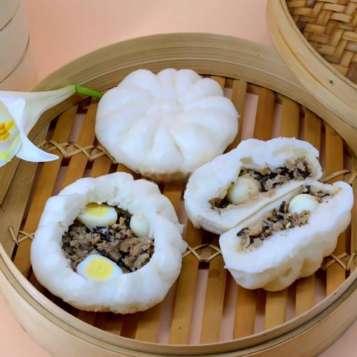 hop-3-banh-bao-thap-cam-trung-cut