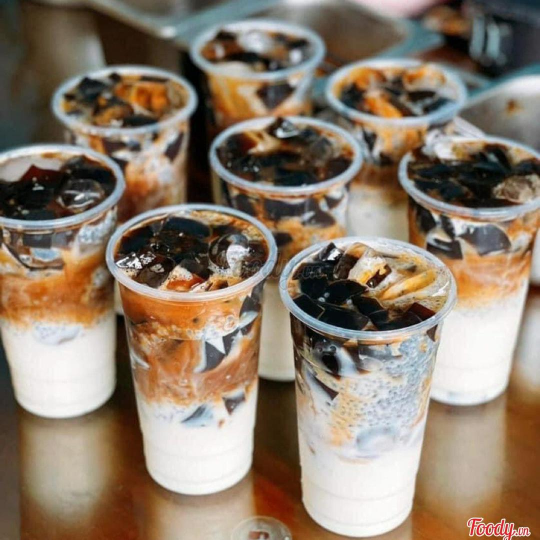 banh-trang-muoi-toi-sieu-cay