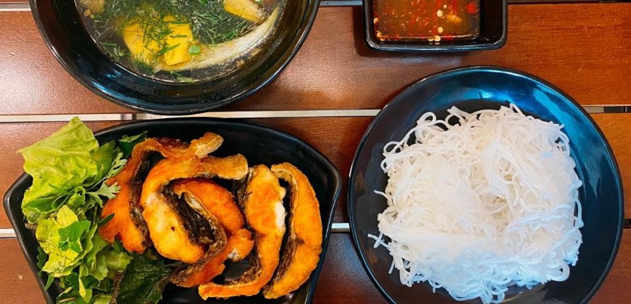 Tiệm-Cá-Rán---Bún-Cá-Chấm---Cửa-Bắc