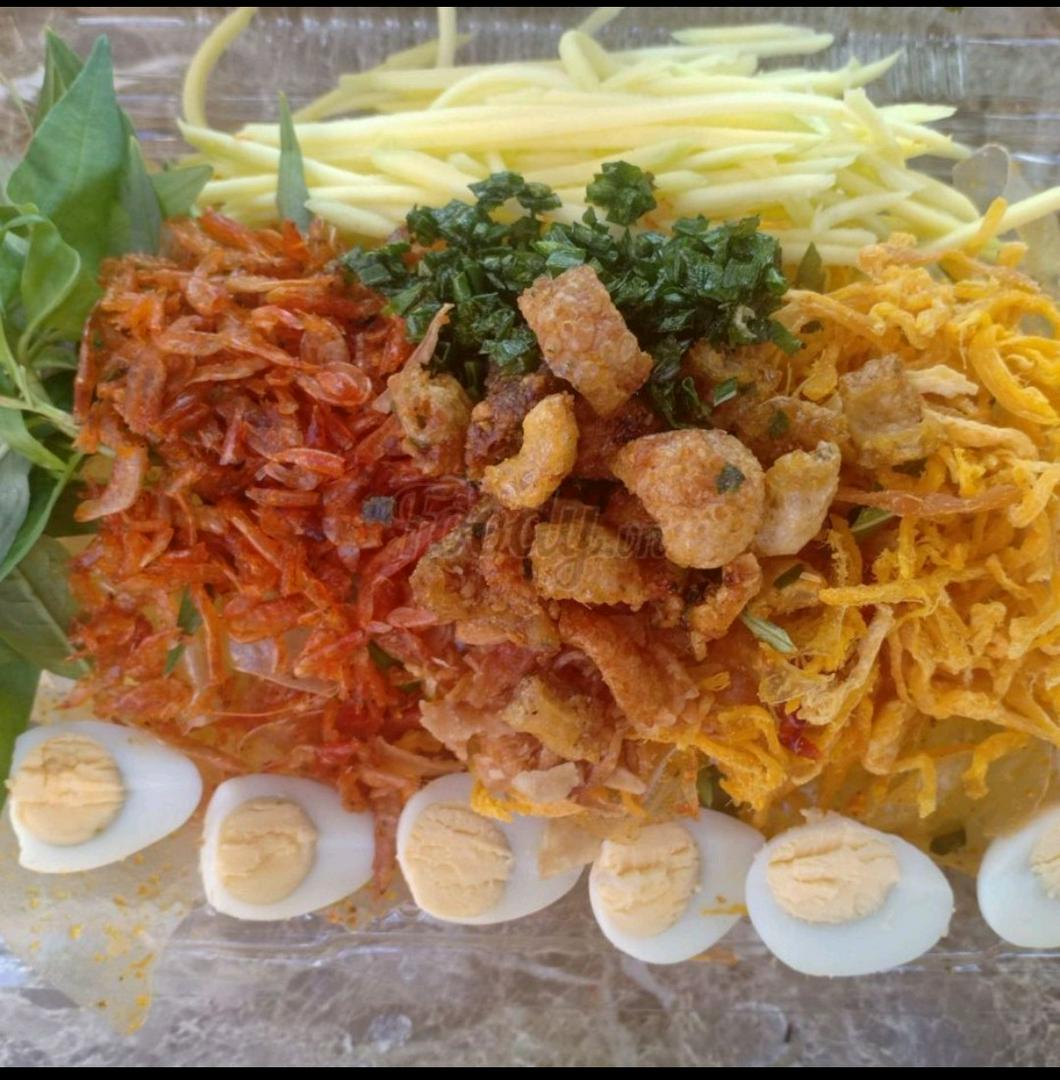 banh-trang-tron-ac-biet