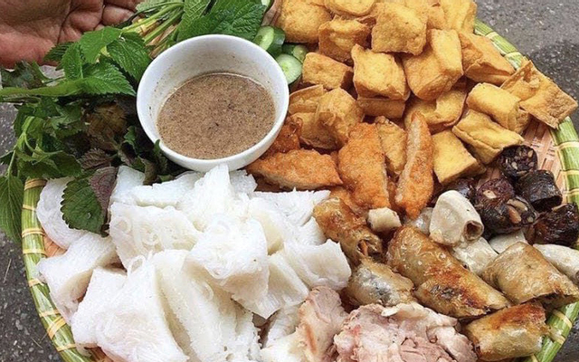 tiem-ba-thanh-beo-com-banh-mi-chua-ha