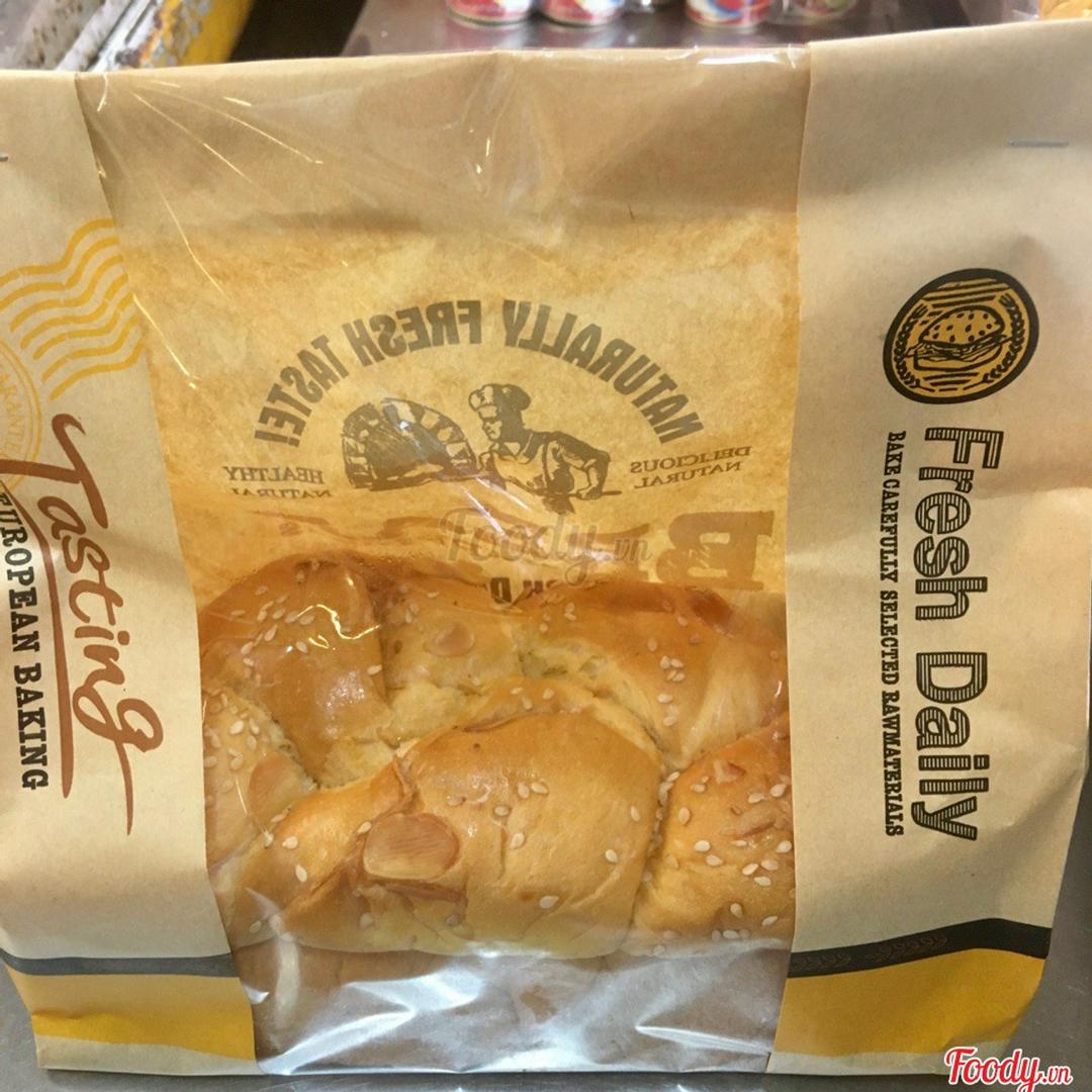 banh-bong-cuc-nha-lam